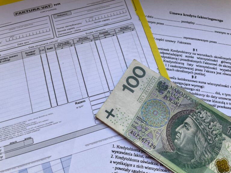 Jak napisać wniosek o pomoc finansową do fundacji? Wzór i najczęstsze błędy